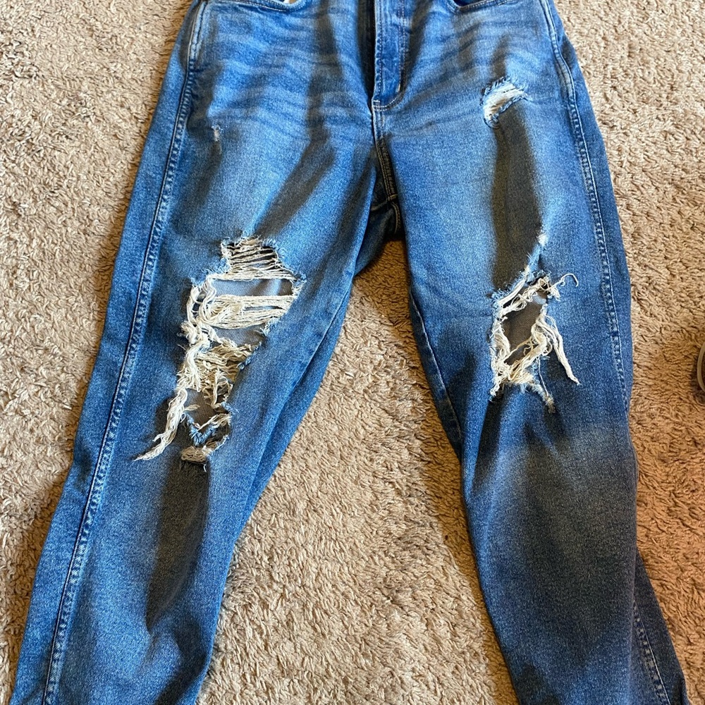 Arizona Jean Company Women's Distressed Blue Jeans